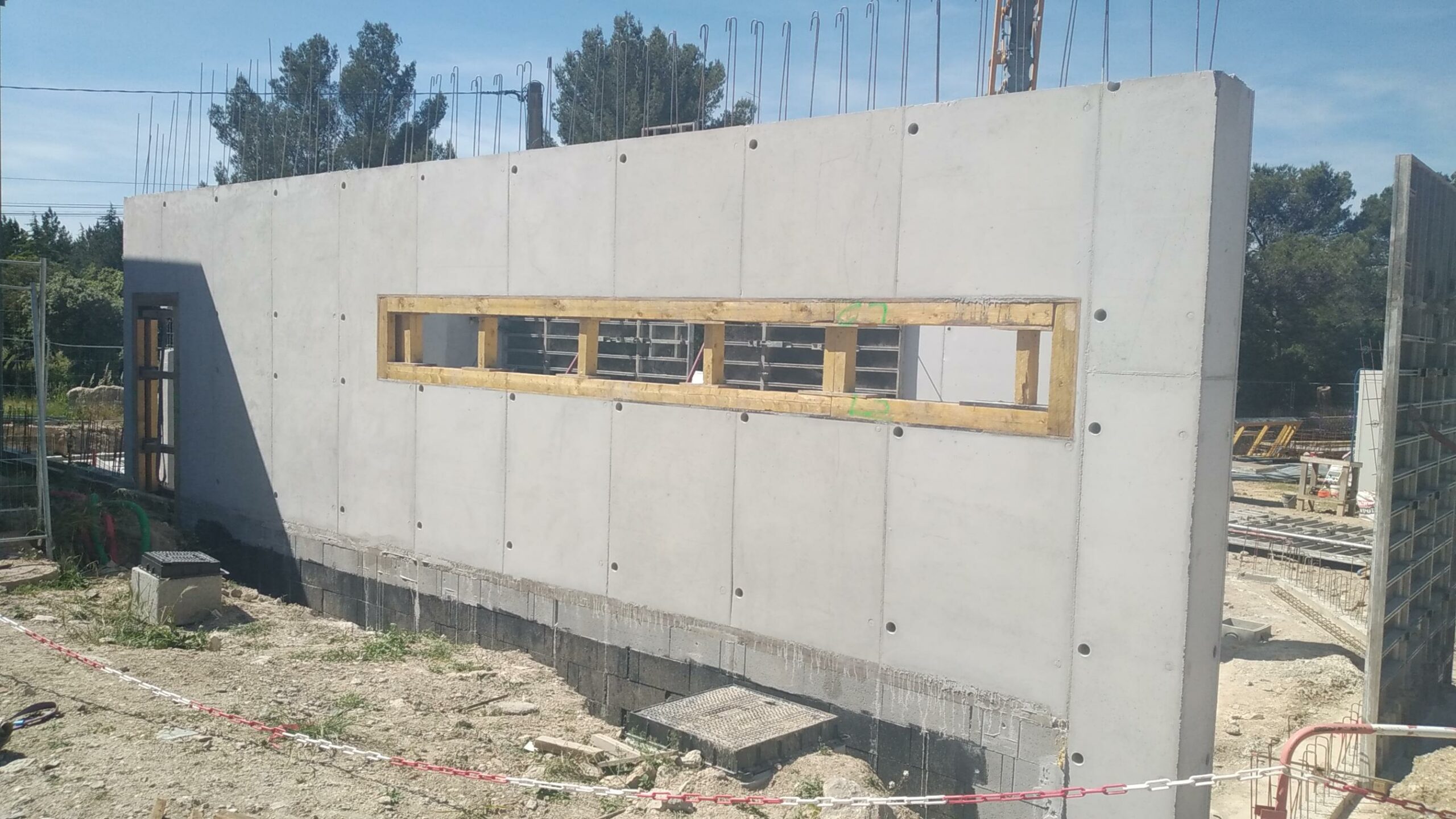 Réhabilitation et extension du centre d’incendie et de secours de Mimet – SDIS 13 – travaux en cours ⌛
